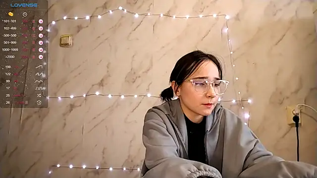 TianaMeiser online show from 12/19/25, 10:06