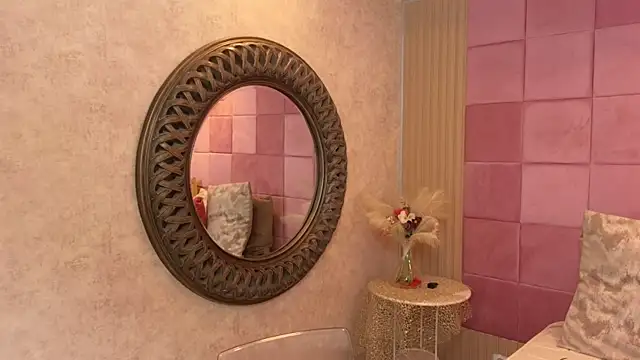 SpicyCarlaXX online show from 04/12/26, 07:28