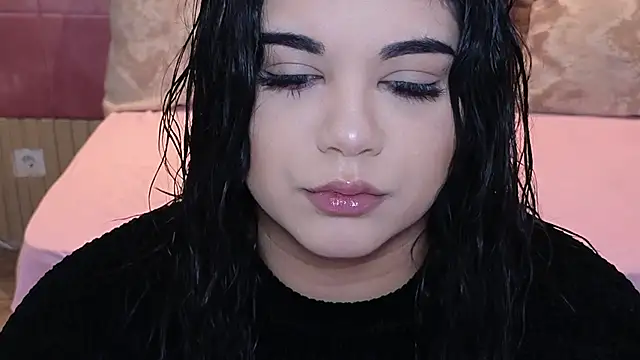 SpicyCarlaXX online show from 02/06/26, 06:59