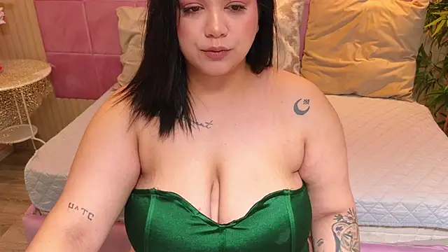 SpicyCarlaXX online show from 04/10/26, 04:47