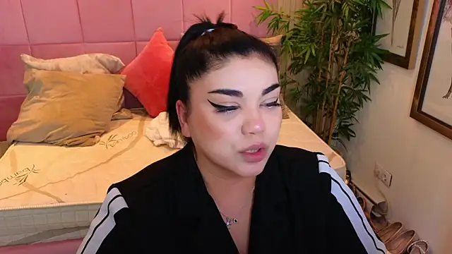 SpicyCarlaXX online show from 03/25/26, 07:35