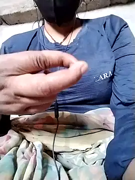 CUTE 123X online show from 11/21/25, 09:30