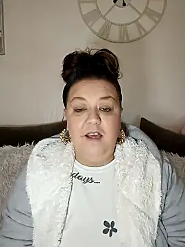 Nova-WiseX online show from 12/01/25, 01:56