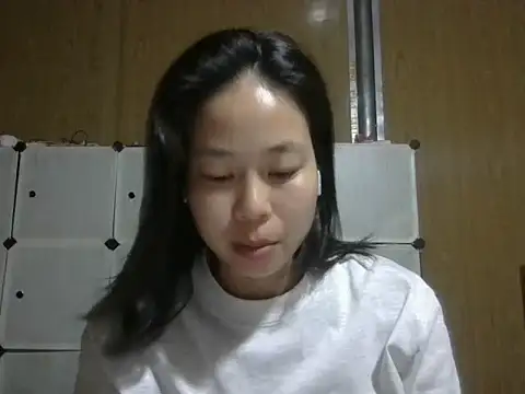 Cat-meow online show from 05/13/26, 02:57