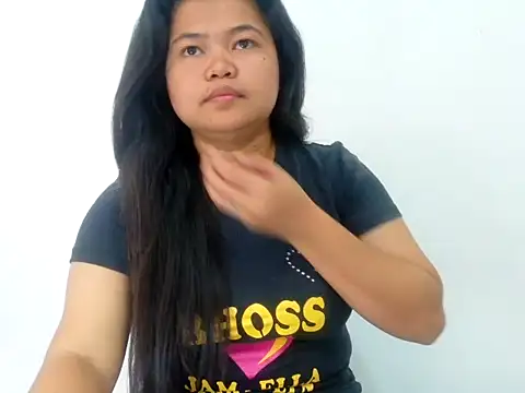 Snapshot of Sweetbigtits_69 chatting on 02/06/26, 05:14 Sweetbigtits 69 online show from 02/06/26, 05:14