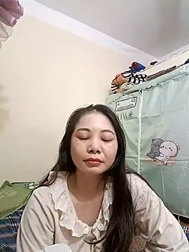 Moon-night222 online show from 12/05/25, 12:54