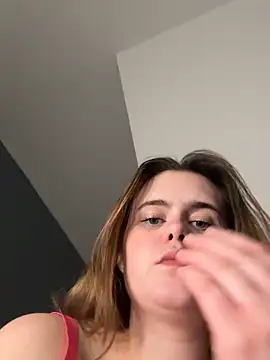 Blonde Bunny online show from 04/11/26, 09:40