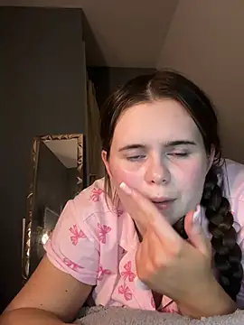 Blonde Bunny online show from 02/21/26, 12:01