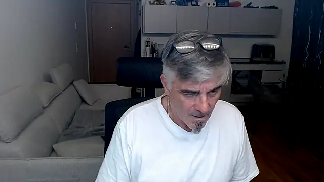 Buidapest online show from 03/15/26, 09:11