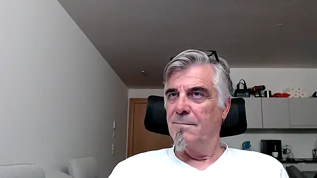 Buidapest online show from 05/06/26, 10:14