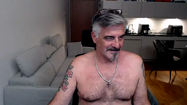 Buidapest online show from 03/04/26, 01:13