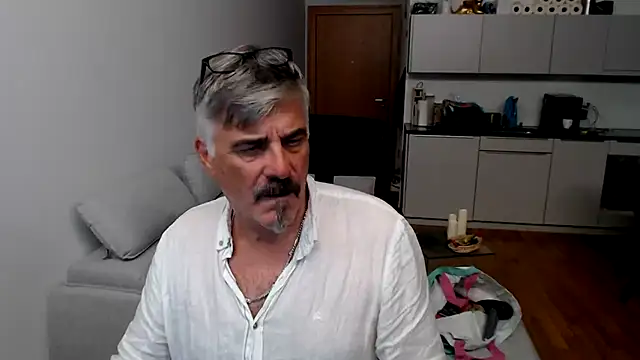 Buidapest online show from 01/16/26, 10:58