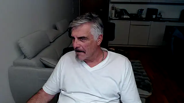 Buidapest online show from 03/11/26, 08:47