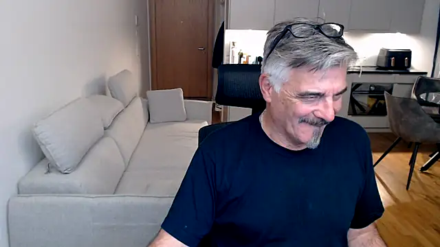 Buidapest online show from 03/04/26, 09:11