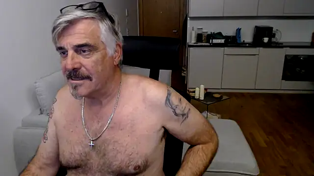 Buidapest online show from 12/13/25, 09:54