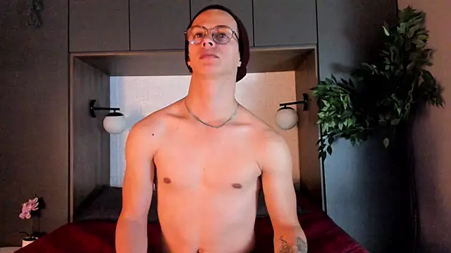 Brandon starkk online show from 12/16/25, 12:09