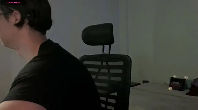 Brandon starkk online show from 04/12/26, 12:08