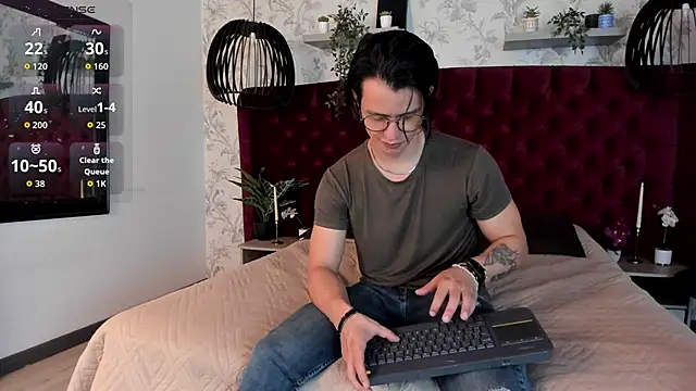 Brandon starkk online show from 03/24/26, 11:54