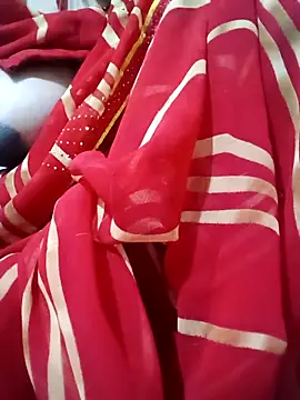 Anushasharma89 online show from 11/26/25, 06:35