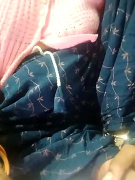 Anushasharma89 online show from 12/15/25, 01:00