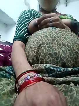 Anushasharma89 online show from 02/11/26, 02:17
