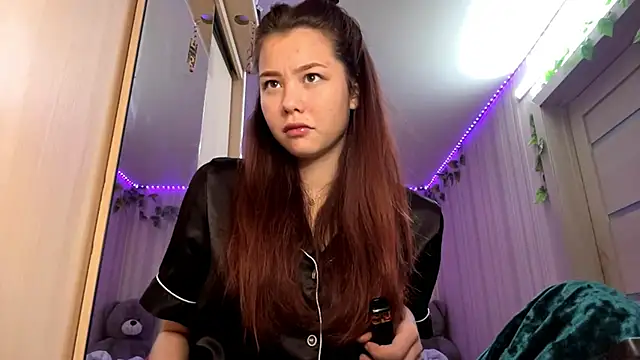 CutieSlim online show from 12/02/25, 06:15