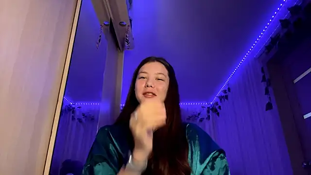 CutieSlim online show from 11/26/25, 09:09