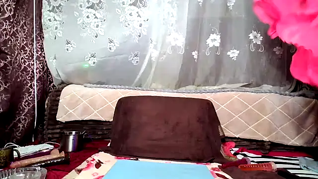 Kissingyouu online show from 04/04/26, 08:37
