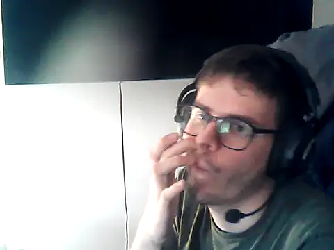 Snapshot of DesertedMonoxide chatting on 03/12/26, 04:22 DesertedMonoxide online show from 03/12/26, 04:22