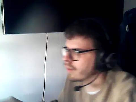 Snapshot of DesertedMonoxide chatting on 03/25/26, 04:06 DesertedMonoxide online show from 03/25/26, 04:06
