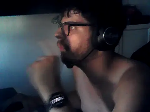 Snapshot of DesertedMonoxide chatting on 07/14/26, 06:40 DesertedMonoxide online show from 07/14/26, 06:40