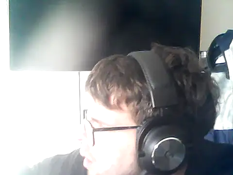 Snapshot of DesertedMonoxide chatting on 05/12/26, 04:24 DesertedMonoxide online show from 05/12/26, 04:24