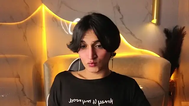 zoe tp online show from 11/26/25, 07:58