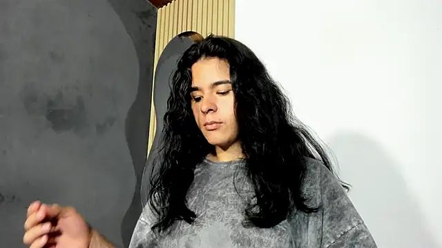 Angel-umbra online show from 12/16/25, 11:09