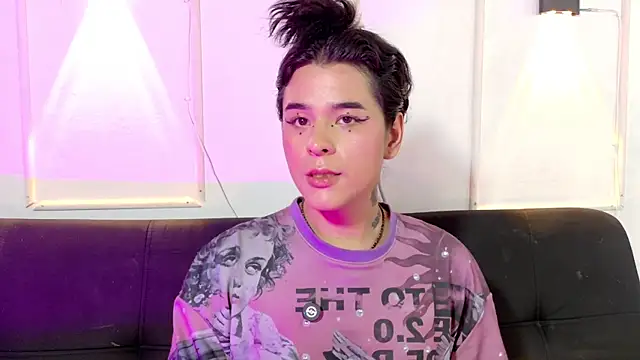 Angel-umbra online show from 04/14/26, 04:34