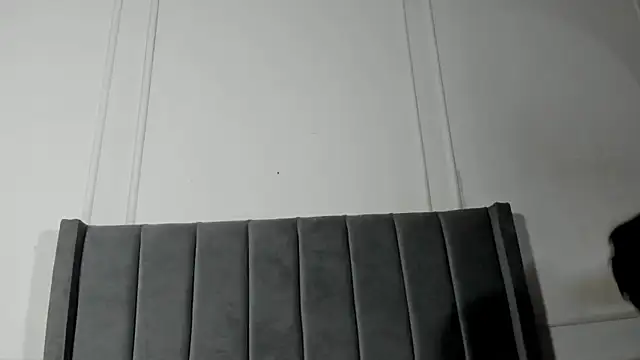 Angel-umbra online show from 12/04/25, 08:35