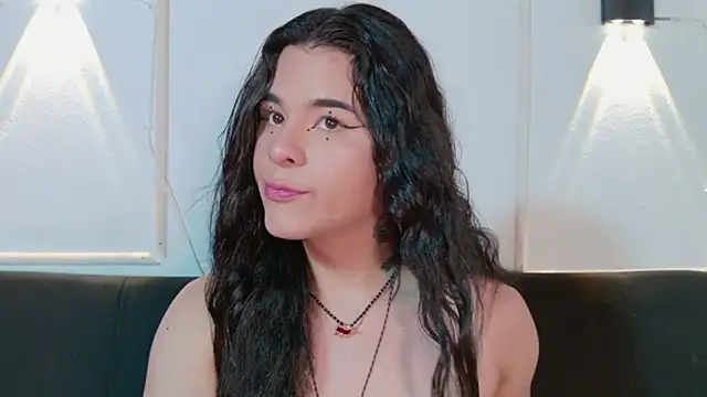 Angel-umbra online show from 04/04/26, 08:37