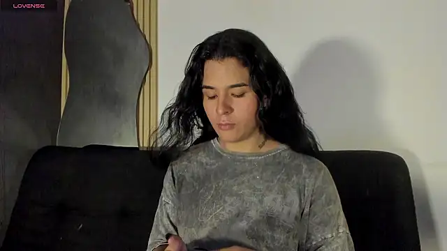 Snapshot of Angel-umbra chatting on 01/17/26, 08:45 Angel-umbra online show from 01/17/26, 08:45