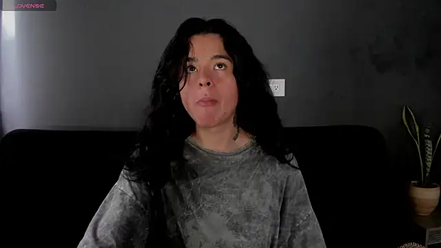 Angel-umbra online show from 11/28/25, 07:47