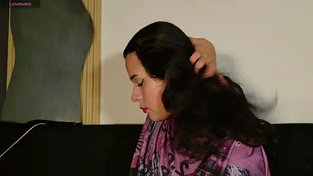 Angel-umbra online show from 01/11/26, 09:00