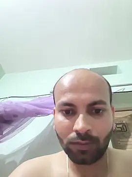 hunterr1593 online show from 04/12/26, 03:04