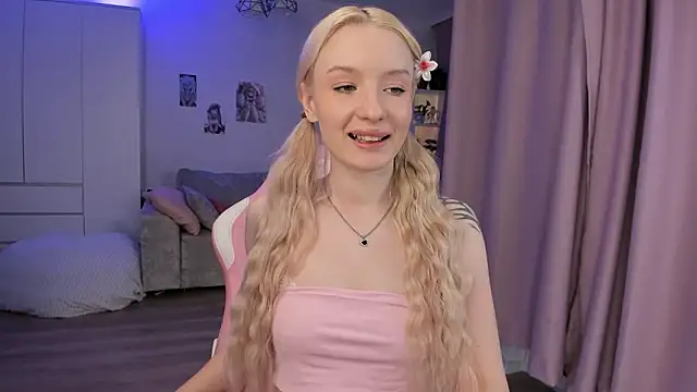 Tiffany Paw online show from 02/07/26, 03:25