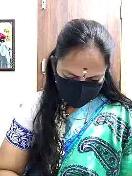 Queen-Neha online show from 04/09/26, 05:42