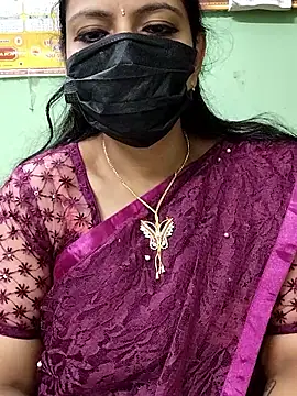 Queen-Neha online show from 11/18/25, 07:28