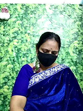 Queen-Neha online show from 12/20/25, 06:44