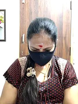 Queen-Neha online show from 04/14/26, 01:49