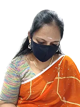 Queen-Neha online show from 01/13/26, 06:39