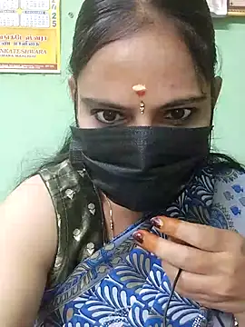 Queen-Neha online show from 11/26/25, 07:03