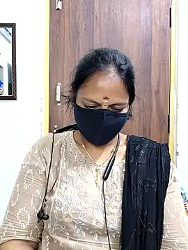 Queen-Neha online show from 03/25/26, 07:30