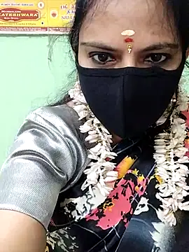 Queen-Neha online show from 11/27/25, 07:14